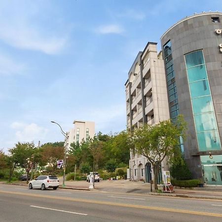 Sokcho White Lighthouse Pension Экстерьер фото